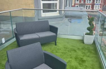 Willshaw Suites for families over 25 only - Foto 42