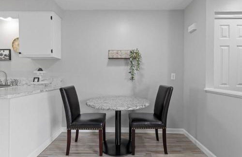 Bright & Comfy 1 Bedroom Flat - Hollywood Suites - Foto 9