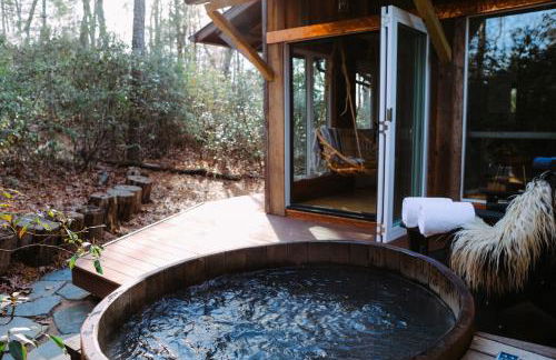 The Forest Bathhouse - Sauna, Soak, & Luxury - Foto 1