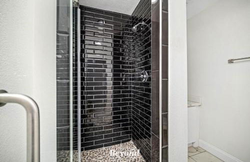 Sprawling Home w/ Rooftop Spot - Foto 20