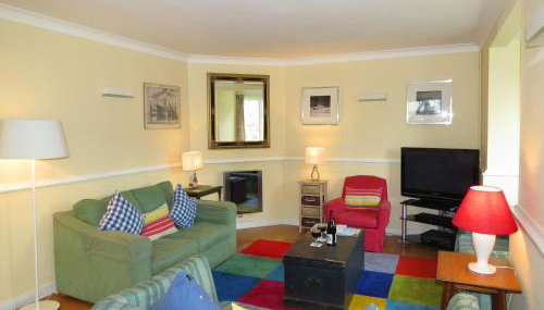 7 Whinlands - Photo 3