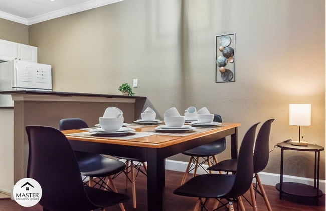 3 Bedrooms S / Lucaya Village Townhouse by RedAwning - Foto 21