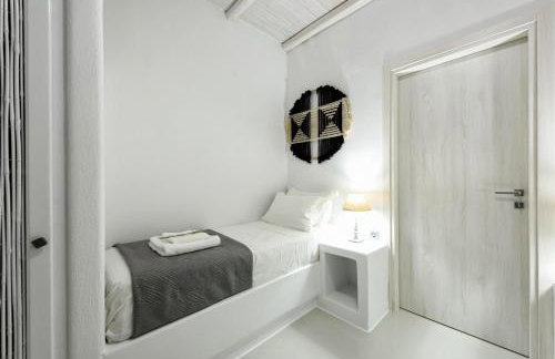 Blue Waves Suites & Apartments - To Kyma - Photo 72