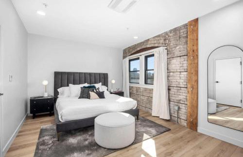 King suite with walking distance to night life - Foto 1