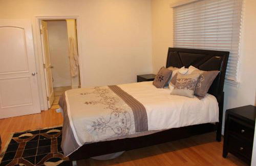 Luxurious 3 BD in Culver City with POOL &HOT SPA - Photo 26