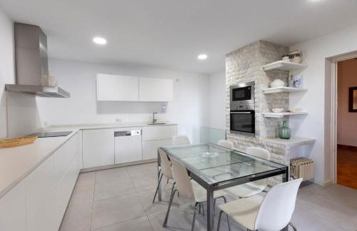 Villa Rosa, espaciosa casa con piscina - Foto 11