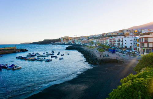 Cozy apartment with pool, parking and sea view - Foto 21