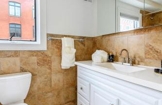 Modern 3BR Townhouse with Private Rooftop & Parking Minutes to NYC - Foto 53