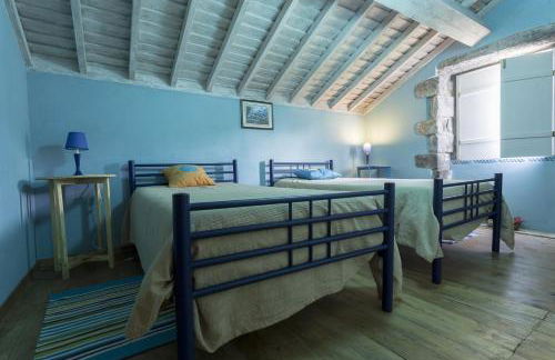 Casa dos Platanos-Family Home - Photo 23