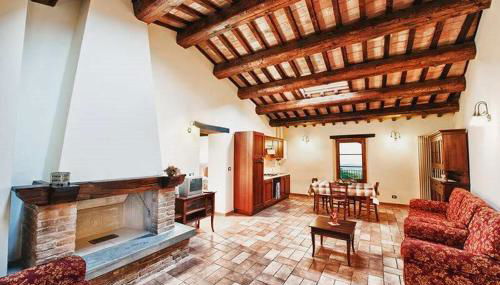 Pet Friendly Apartment In Sant'angelo In Vado - Photo 3