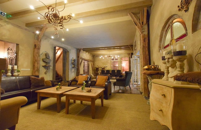 Posh Holiday Home in Alphen with Hot Tub - Photo 21