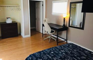 Suites on East Side near Whole Foods, Brown University, Miriam Hospital, MBTA, Downtown, - Photo 12