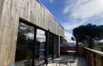 Appartement dans maison d'architecte avec terrasse - Photo 17