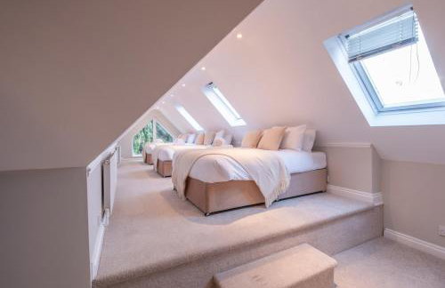 5BDR Luxe Villa By Torr Property Group Short Lets & Serviced Accommodation With Free Parking & River View Stratford-Upon-Avon - Foto 55