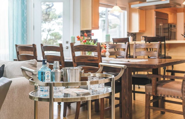 Villa Manzanita by Avantstay Hot Tub, 1 Block to Beach/town, Chef's Kitchen - Foto 14