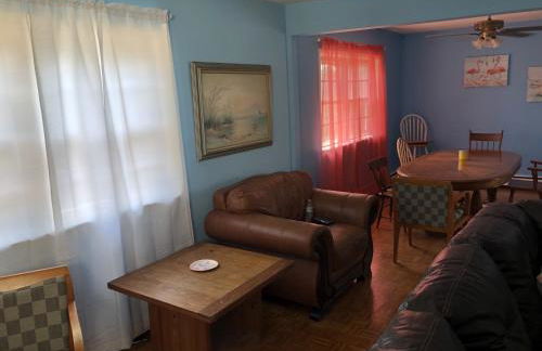 Beach Front on the Bay in our Rustic, Pet Friendly Cottage home - Photo 23