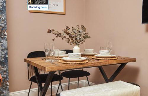 Beautiful 3BDR House By Homebird Property Management Short Lets & Serviced Accommodation Leeds With Free Parking & Free WiFi - Foto 11