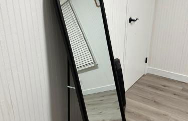 2BR Gem: Modern Comfort & Style - Foto 27