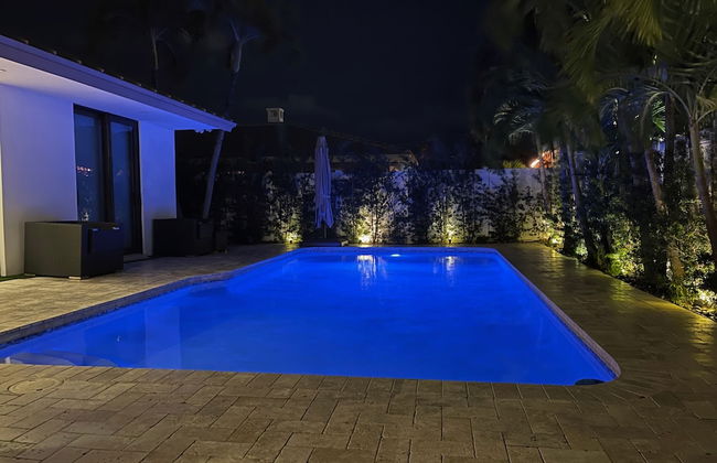 Lynora's Luxe Estate Modern Design - Foto 36