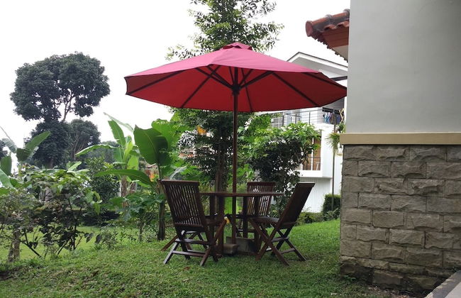 Villa Sabrina Bumi Ciherang - Photo 19