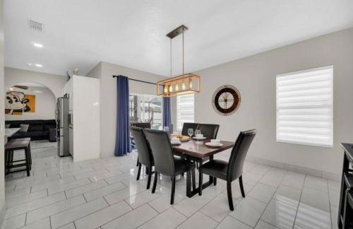 Beautiful Home, Great For Kids Near Disney! villa - Foto 17