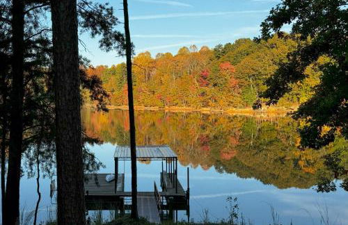 Lakefront Home with Private Boat Dock on Lake Lanier - Photo 3