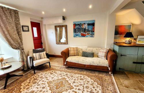 Stylish 2-BR cottage near Mousehole - garden and and parking - Photo 37