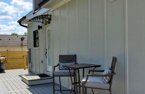 Brand New Modern House - Walk to Main Street - Foto 32