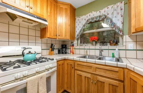 Rustic Mtn-View Home with Wood Stove Dog Friendly - Photo 11