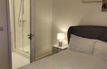 2 bedroom en-suite apartment in Basildon, Essex (Enjoy the simple things in life) - Foto 41
