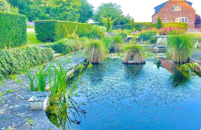 Idyllic Country Retreat With Wow Views & Lush Pool - Foto 48