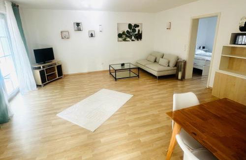 Moderne & gemütliche Ferienwohnung mit Terasse in Nieder-Olm - Foto 1