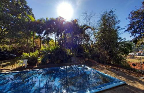 Casa de campo serrana, alegre e com piscina - Foto 13