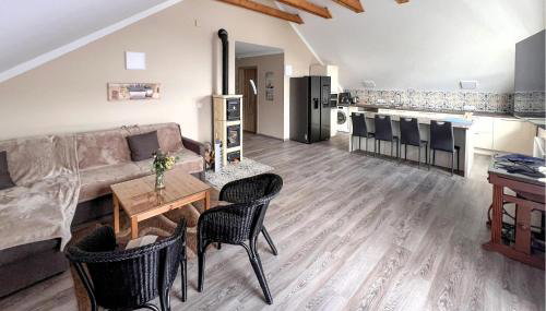 Cozy Apartment In Jelesnia - Foto 2