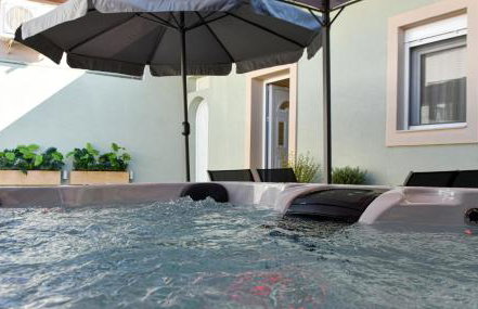 Manolitos Villa resort and spa - Photo 6