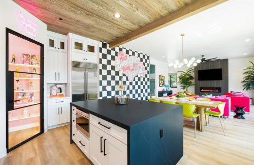 Flagstaff Barbie Dream House - Photo 18