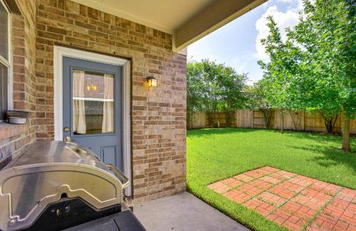 Fish and Hike Pet-Friendly Humble Home with Yard - Foto 2