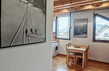 Chimenea y cocina moderna, encanto rústico con confort - Aüt 3 - Foto 15