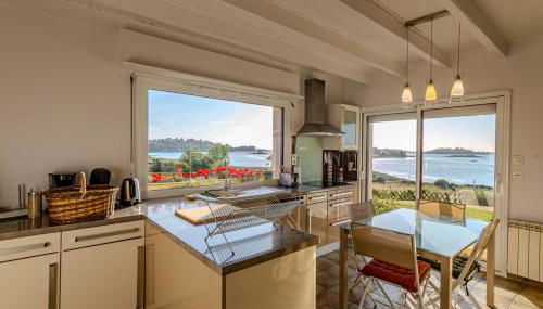 Maison pour 7 - Superbe vue mer depuis le jardin - Foto 2