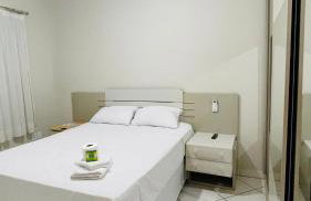 Ape com Horta, Cama Casal Queen, SmartTV, Ar, WiFi e Vaga na garagem - Foto 61