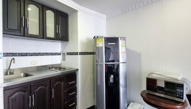 APARTAMENTO ECONOMICO BY PARCEROS GROUP - Foto 5, Cocina privada