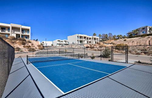 Sunny Resort Townhome and Balcony and Pool Access - Foto 36