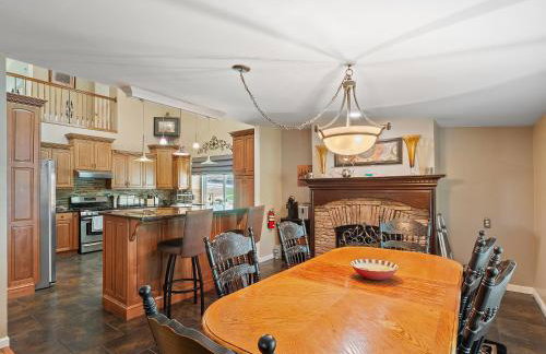 Rocking W - Screened In Porch And Lakeside Fire Pit! - Foto 20