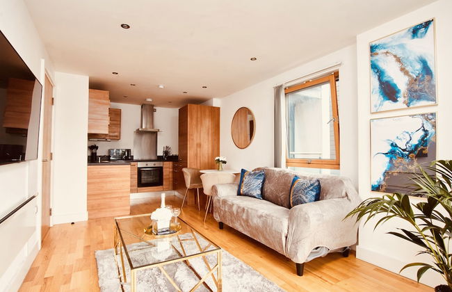 Deluxe City Centre Apt Balcony View Free Parking - Foto 27