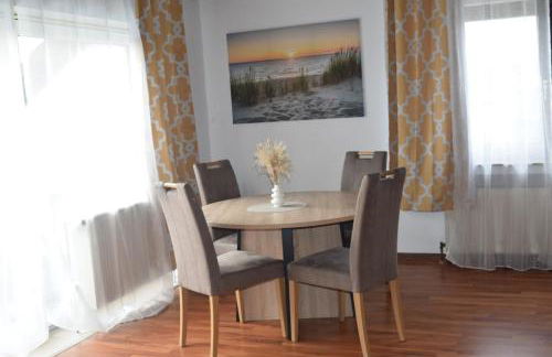 Royal Home - Geräumige Ferienwohnung mit Balkon nahe Seepark Lünen und Dortmund! - Foto 4