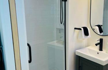 Stylish King Suite-FP-Hot Tub-Walk to All In OT - Photo 23