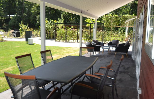 Holiday Home With Covered Terrace in Rhenen - Photo 25