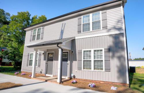 Kannapolis Elegant Townhouse - Pet Friendly - Photo 1