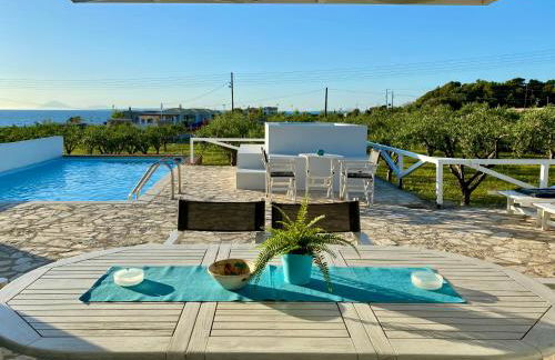 Betty's Villas - Photo 3