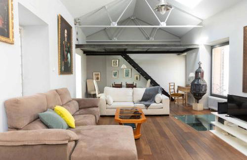 Casa completa, jardín privado y garaje VUT 40-0616 - Foto 3